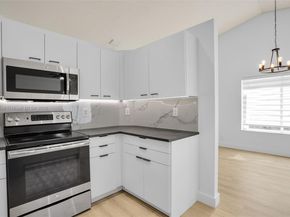 1611 Palermo Dr, Weston FL 33327