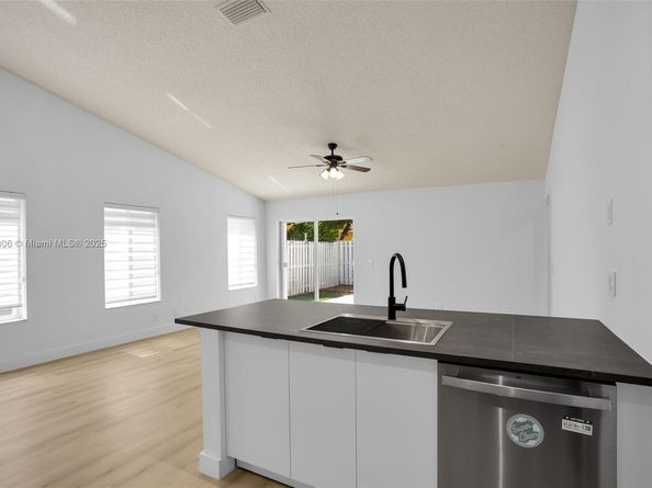 1611 Palermo Dr, Weston FL 33327