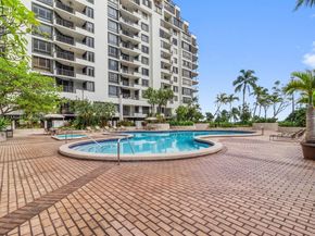 520 Brickell Key Dr A1616, Miami FL 33131