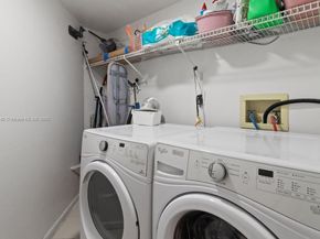 520 Brickell Key Dr A1616, Miami FL 33131