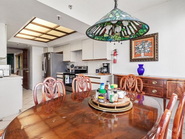 520 Brickell Key Dr A1616, Miami FL 33131