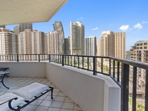 520 Brickell Key Dr A1616, Miami FL 33131