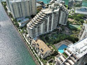 520 Brickell Key Dr A1616, Miami FL 33131