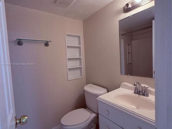 1205 S Flagler Ave 405, Pompano Beach FL 33060