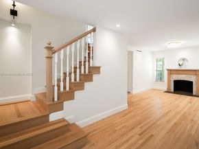 1515 SW 10th St, Miami FL 33135