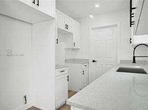 439 SW 17th Ter, Homestead FL 33030