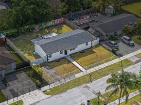 439 SW 17th Ter, Homestead FL 33030