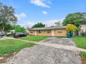 5620 NW 14th Ct