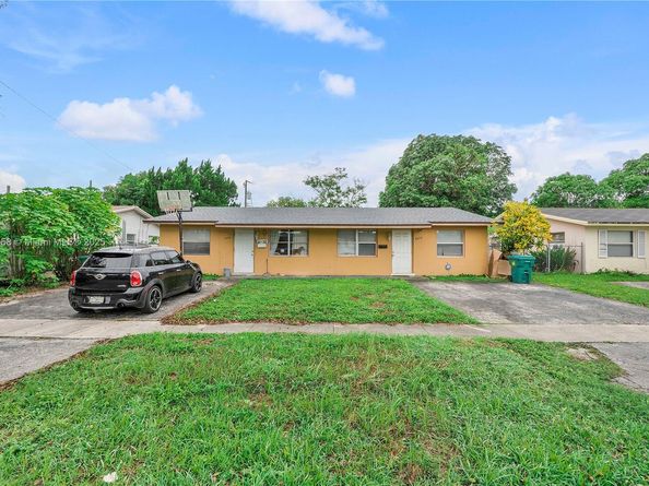 5620 NW 14th Ct, Lauderhill FL 33313