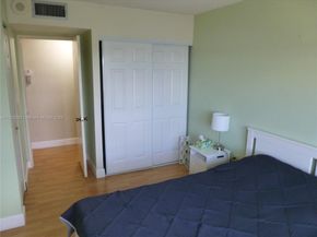 2801 NE 183rd St 1507W, Aventura FL 33160