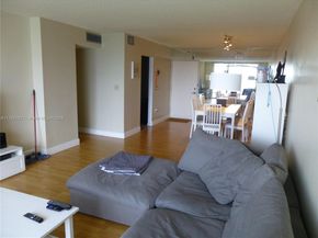 2801 NE 183rd St 1507W, Aventura FL 33160