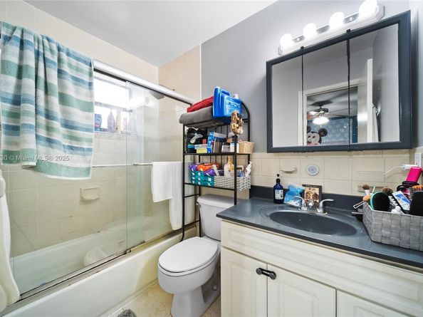 2500 SW 11th St, Miami FL 33135