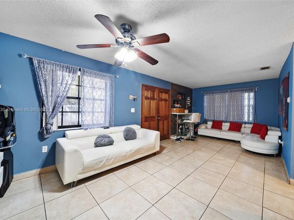 2500 SW 11th St, Miami FL 33135