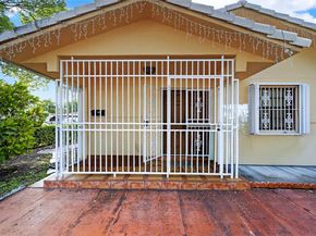 2500 SW 11th St, Miami FL 33135