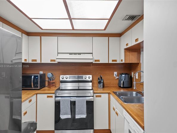 9285 SW 125th Ave 103, Miami FL 33186