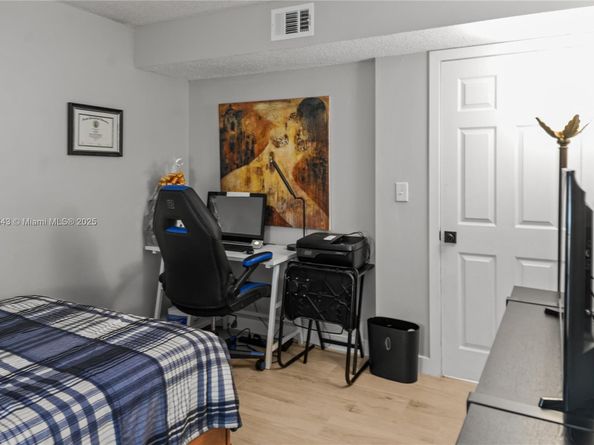9285 SW 125th Ave 103, Miami FL 33186