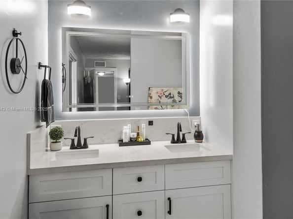 9285 SW 125th Ave 103, Miami FL 33186