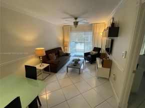 201 178th Dr 313, Sunny Isles Beach FL 33160