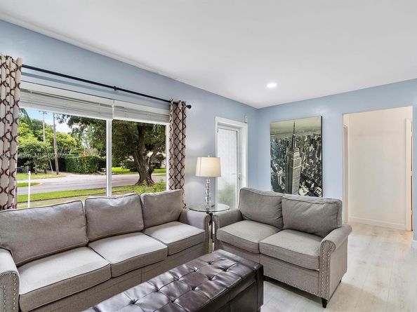 11028 NW 2nd Ave, Miami Shores FL 33168