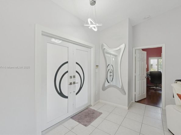 1510 SW 96th Ter, Davie FL 33324