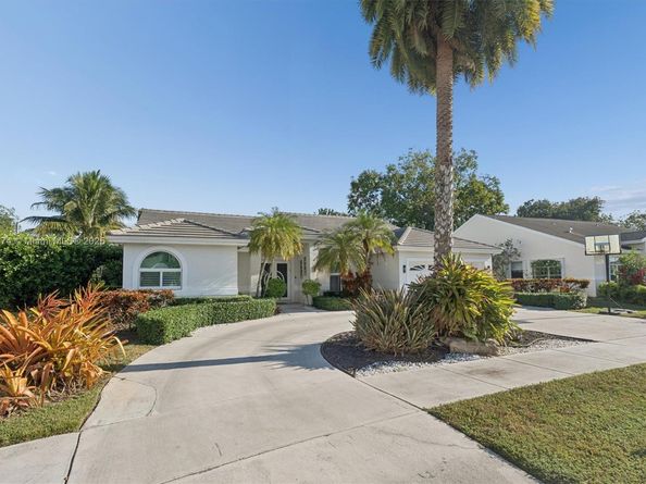 1510 SW 96th Ter, Davie FL 33324
