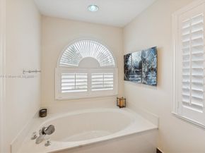 1510 SW 96th Ter, Davie FL 33324