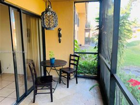 5855 Washington St 90, Hollywood FL 33023