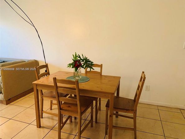5855 Washington St 90, Hollywood FL 33023