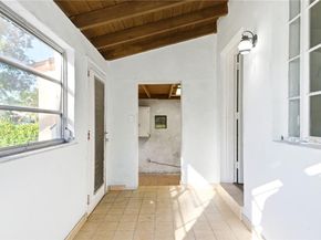 5611 SW 6th St, Miami FL 33134