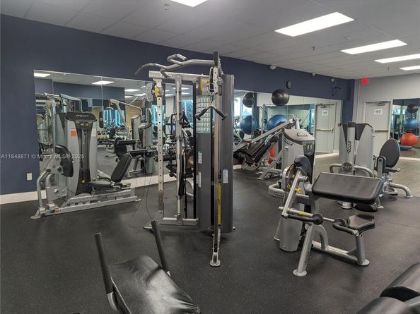 20 Island Ave 101, Miami Beach FL 33139