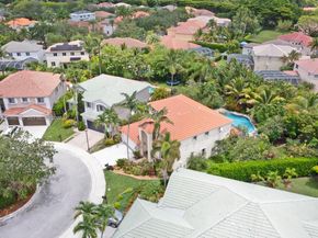 4209 Pinewood Ln, Weston FL 33331