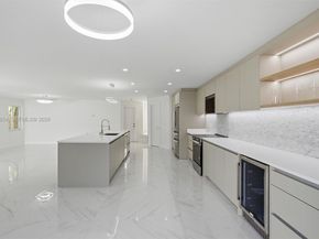 13911 SW 100th Ln, Miami FL 33186