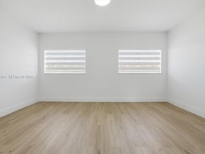 13911 SW 100th Ln, Miami FL 33186