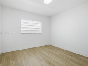 13911 SW 100th Ln, Miami FL 33186