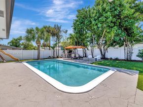2506 NE 30th St, Fort Lauderdale FL 33306
