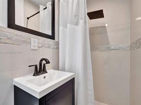 2506 NE 30th St, Fort Lauderdale FL 33306