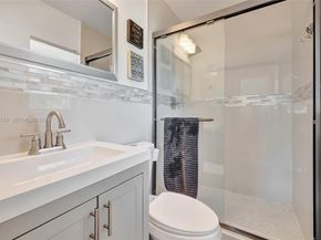 2506 NE 30th St, Fort Lauderdale FL 33306