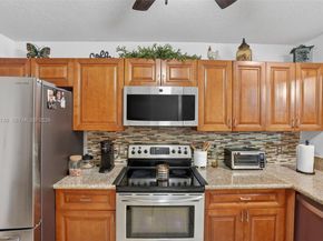 9770 NW 15th St 293, Pembroke Pines FL 33024