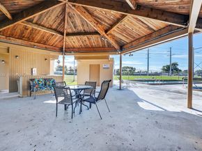 9770 NW 15th St 293, Pembroke Pines FL 33024