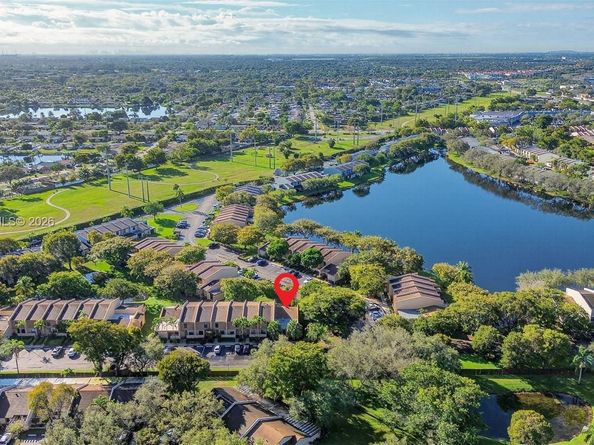 9770 NW 15th St 293, Pembroke Pines FL 33024