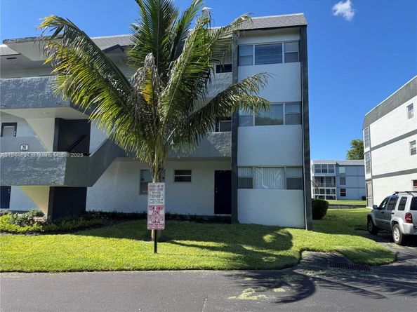 8330 Sands Point Blvd N210, Tamarac FL 33321