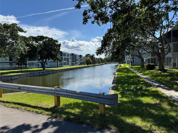 8330 Sands Point Blvd N210, Tamarac FL 33321