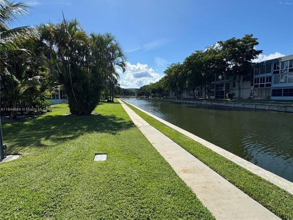 8330 Sands Point Blvd N210, Tamarac FL 33321