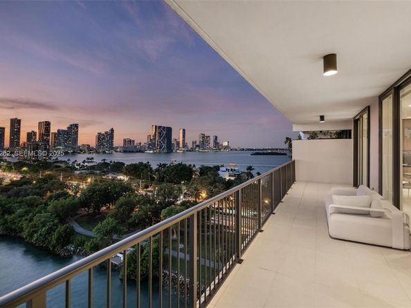 1000 Venetian Way 1004, Miami FL 33139