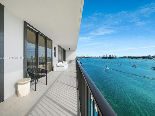 1000 Venetian Way 1004, Miami FL 33139