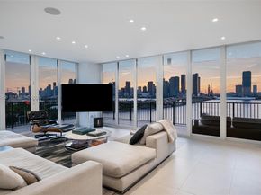 1000 Venetian Way 1004, Miami FL 33139