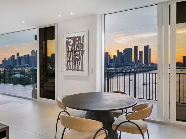 1000 Venetian Way 1004, Miami FL 33139