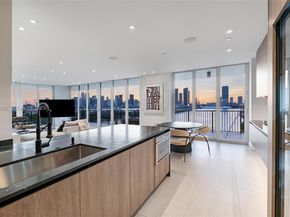 1000 Venetian Way 1004, Miami FL 33139