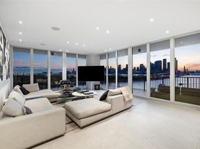 1000 Venetian Way 1004, Miami FL 33139