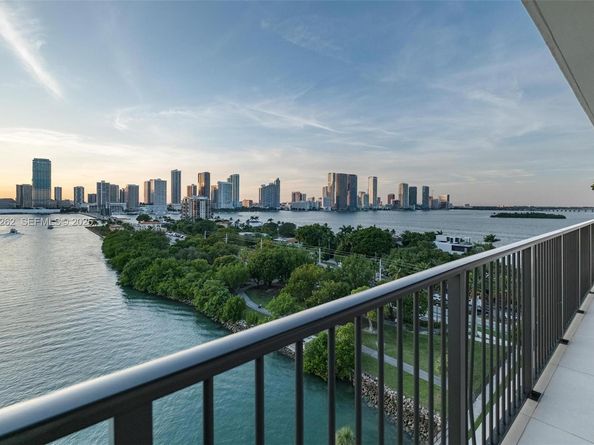 1000 Venetian Way 1004, Miami FL 33139